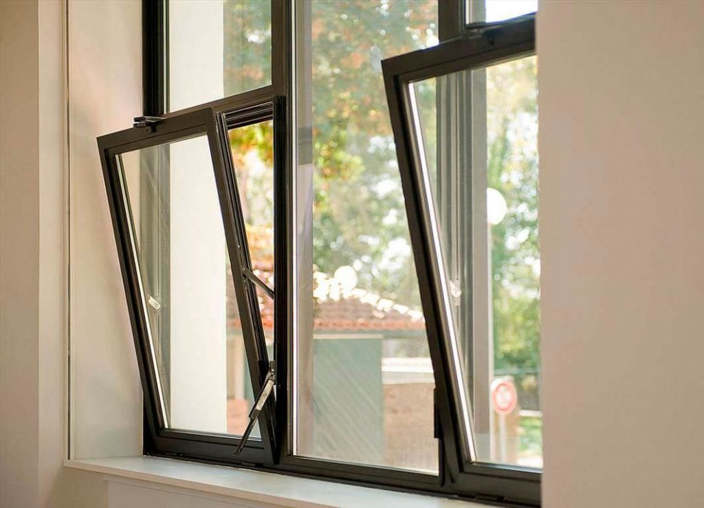 Black aluminium tilt & turn windows